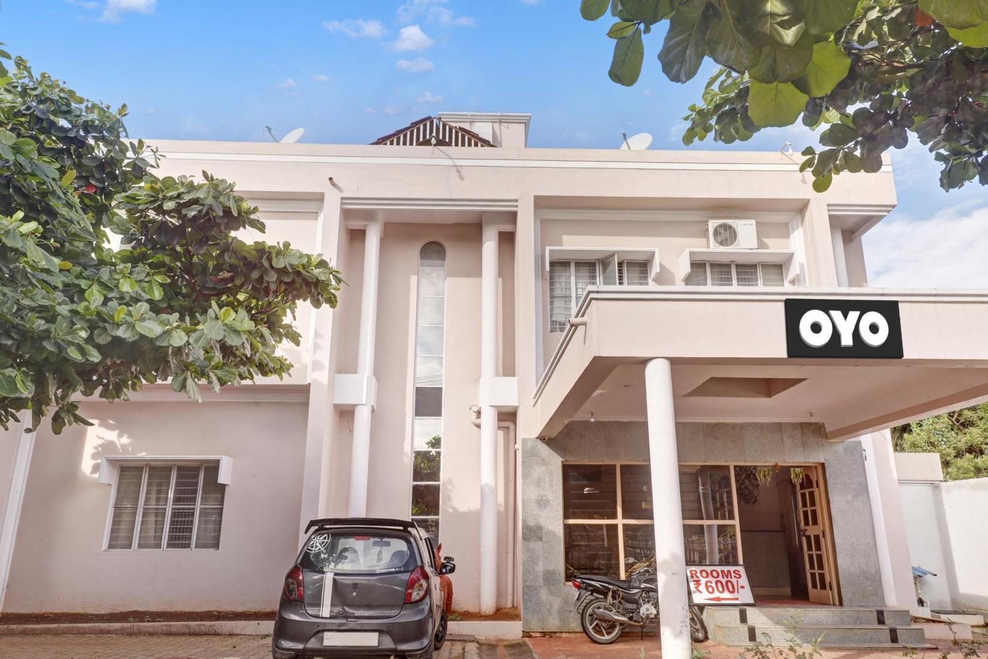 Spot On Ganga Yatri Nivas Hotel Gundlupet Exterior photo